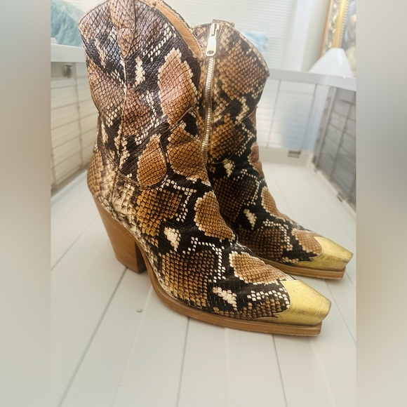 Free People Brayden Boots - Picture 2 of 7